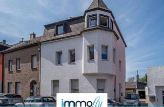 Haus kaufen in 52477 Alsdorf, Alsdorf - Solides Zweifamilienhaus, perfekt geschnitten, mit Balkon, Terrasse und 217 m² Wohnfläche
