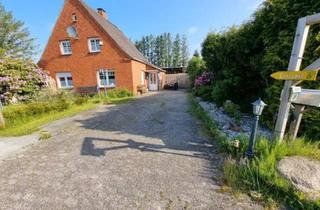 Haus kaufen in 26487 Blomberg, Blomberg - großes Haus mit 2800qm Grund 2 bis 3 Wohneinheiten realisierbar