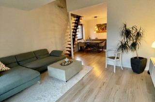 Wohnung kaufen in 47809 Krefeld, Krefeld - Stilvolle 3Z Maisonette-Eigentumswohnung mit Stellplatz