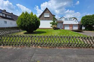 Einfamilienhaus kaufen in 34128 Kassel, Kassel / Harleshausen - Doppelhaushälfte mit zwei Garagen in Kassel Harleshausen