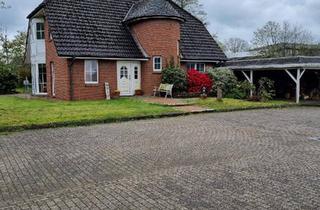 Haus kaufen in 21781 Cadenberge, Cadenberge - Wohnhaus 165 qm mit 850 qm Gewerbehallen , 4000 qm in Cadenberge