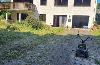 Haus kaufen in 86477 Adelsried, Adelsried - EFH mit ELWH und Garage, Baujahr 1972, renovierungsbedürftig