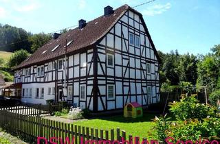 Wohnung kaufen in 34388 Trendelburg, Geräumige Eigentumswohnung über 3 Etagen!