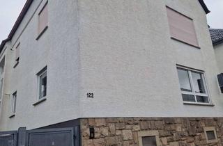 Wohnung kaufen in Bahnstraße 122, 64390 Erzhausen, Exklusive, gepflegte 2-Raum-DG-Wohnung in Erzhausen