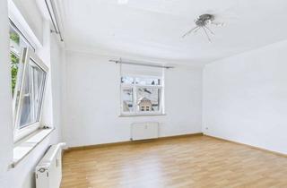 Wohnung mieten in Kaiserstraße 46, 08209 Auerbach, Gepflegte 2-Raum-Wohnung mit Wintergarten/Loggia in Auerbach