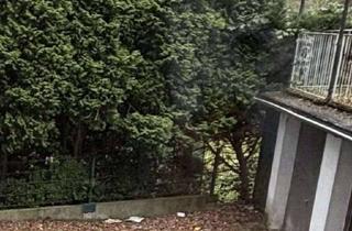 Garagen mieten in Weseler Str. 1-3, 46149 Sterkrade-Mitte, Garage für kleinen PKW oder Motorräder in Sterkrade zu vermieten