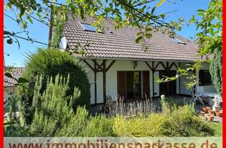 Haus kaufen in 75449 Wurmberg, Charmantes Haus mit Garten und Garage - ideal für Familien!