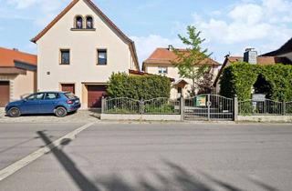 Haus kaufen in 01689 Niederau, Romantischer Zweiseitenhof mit zwei Wohnhäusern und Weinkeller in Niederau