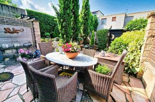 Villa kaufen in 44799 Querenburg, Mediterrane Scheibchenvilla sucht neue Leidenschaft - Bochum-Steinkuhl