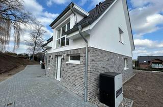 Haus kaufen in 23821 Rohlstorf, LETZTE CHANCE - Nur noch 1 von 6 Häusern verfügbar ! Neubau-Townhäuser in traumhafter Lage