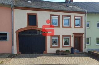 Einfamilienhaus kaufen in 54636 Röhl, Gemütliches Bauernhaus mit Nebengebäude und Garage
