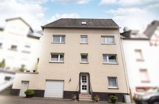 Haus kaufen in 56856 Zell, Gepflegtes Massivhaus mit Terrasse & Garage – Ideal als Ferienimmobilie