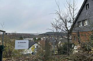 Grundstück zu kaufen in Auf Der Hardt 56-58, 53797 Lohmar, "Baupotential mit Aussicht" - Grundstücke in Toplage von Lohmar