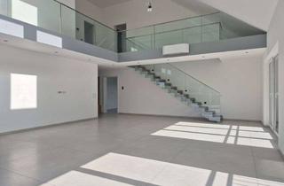 Wohnung kaufen in 71131 Jettingen, Luxus-Maisonette auf 259 m² - Galerie, PV & SmartHome