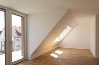 Wohnung mieten in Eberhardstraße 30/1, 88046 Friedrichshafen, Exklusive 2,5-Zi-DGwohnung mit geh. Innenausstattung mit Balkon und EBK