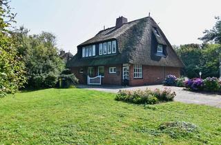 Haus kaufen in 25996 Wenningstedt-Braderup, Haushälfte auf großem Südgrundstück in Sackgassenlage