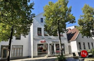 Haus kaufen in 28757 Bremen, Bremen - Vegesacker City - Wohn- und Geschäftshaus mit Parkplätzen und Garagen!