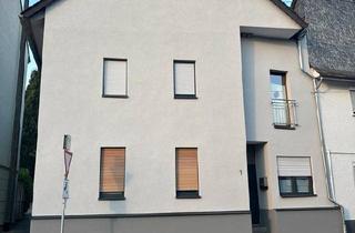 Einfamilienhaus kaufen in 65618 Selters, Selters (Taunus) - Einfamilienhaus mit Nebengebäude, Hof und Garage