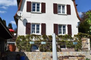 Villa kaufen in 78056 Villingen-Schwenningen, Villingen-Schwenningen - Stilvolles Wohnhaus mit großem Garten. Familienfreundliche Wohnlage in Nähe von Schule-Kindergarten- Bushaltestelle.