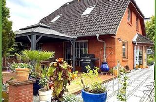 Haus kaufen in Blankenfelder Straße 94, 13127 Berlin, Berlin - **Ein grünes Familienrefugium mit vielen Möglichkeiten durch sep. Wohnbungalow (+ 65 qm Wfl.)!***