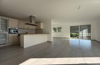 Wohnung kaufen in 76437 Rastatt, Rastatt - Moderne 2-Zimmer-Wohnung mit großzügiger Dachterrasse und grünem Ausblick