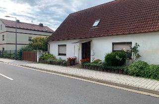 Haus kaufen in 04880 Dommitzsch, Dommitzsch - Sanierungsbedürftiges Wohnhaus mit viel Nebengelass