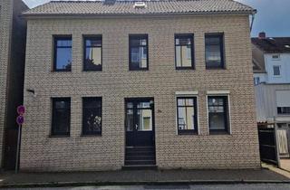 Mehrfamilienhaus kaufen in 27472 Cuxhaven, Cuxhaven - Ein- Mehrfamilienhaus mit vielen Möglichkeiten - Cuxhaven