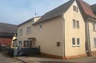 Einfamilienhaus kaufen in 61200 Wölfersheim, Wölfersheim - Einfamilienhaus mit Stellplatz Terrasse und Scheune