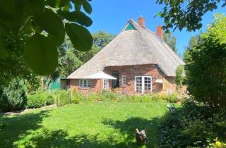 Haus kaufen in 23730 Neustadt in Holstein, Neustadt in Holstein - Reetdachhaus, Haus bei Scharbeutz an der Ostsee