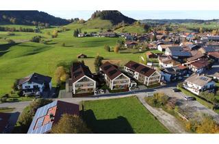 Wohnung kaufen in Röfleuter Weg 14, 87459 Pfronten, NEUBAU! ! ALLGÄU - BERGE - HEIMAT - MEGABALKON im 1.OG! EFFIZIENZHAUS 55! Whg-Nr. 20