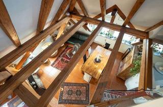 Wohnung kaufen in 78250 Tengen, Einzigartige Atelierwohnung im ehemaligen Schulhaus mit Alpenblick – Kreatives Wohnen in Tengen/We