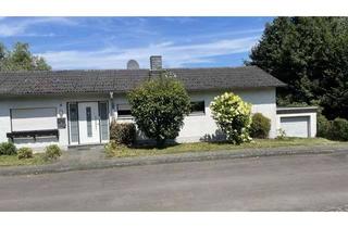 Haus kaufen in Im Rauschen, 56305 Döttesfeld, Bungalow - 1.750 m² Grundstück - Ehemaliges Ferienhaus mit zwei Terrassen. Von Privat