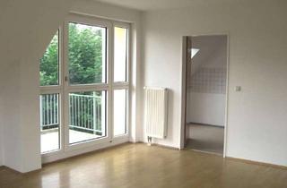 Anlageobjekt in 09380 Thalheim, Für Anleger: vermietete 4-Zimmer-Eigentumswohnung mit TG-Stellplatz