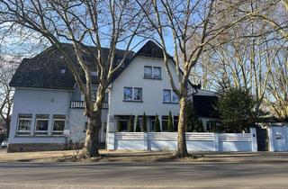 Wohnung mieten in Parkallee 17, 44866 Günnigfeld, nur ca. 8.5 €/m² 150 m² Erdgeschosswohnung mit Terrasse, 2 Bädern und Garage