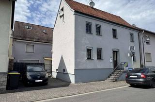 Einfamilienhaus kaufen in Friedberger Str. 48, 61191 Rosbach, Profi Concept: Zwei Häuser - eine Chance: Zweifamilienhaus mit vermietetem Einfamilienhaus