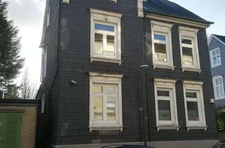 Haus mieten in 42369 Ronsdorf, Freundliches Fachwerkhaus mit sechs Zimmern in 42369, WuppertalGenung Räume für die ganze Familie.