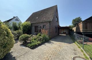 Einfamilienhaus kaufen in 26452 Sande, PROVISIONSFREI: Einfamilienhaus mit ELW, 6 ZKB, 180 m2 WF/NF, 600m2 GS, Terrasse, Garage, uvm.