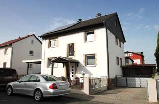 Haus kaufen in 64521 Groß-Gerau, Zweifamilienhaus mit Ausbaureserve in Groß-Gerau / Wallerstädten