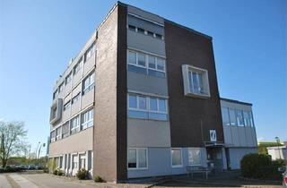 Büro zu mieten in 24536 Neumünster, Gute Aussichten: Zentrale Büroflächen mit Stellplätzen in Neumünster! OTTO STÖBEN!