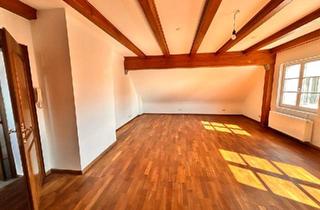 Wohnung kaufen in 79639 Grenzach-Wyhlen, Grenzach-Wyhlen - Charmante 3-Zimmer DG Wohnung - Grenznahe