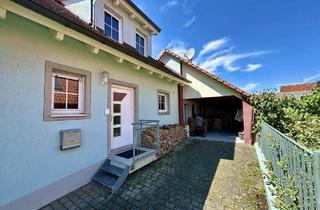 Doppelhaushälfte kaufen in 97334 Sommerach, Sommerach - Wohnen mit Weinblick - Ihr neues Zuhause von 2002!