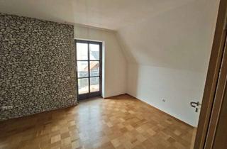 Wohnung mieten in Hauptstraße 38, 86641 Rain, Freundliche und gepflegte 3-Raum-DG-Wohnung mit Balkon und Einbauküche in Rain