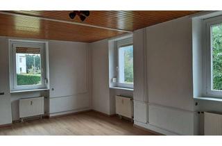 Wohnung mieten in 76332 Bad Herrenalb, Sonnige Souterrainwohnung mit einem Zimmer, EBK, Tageslichtbad und Terrasse in Bad Herrenalb