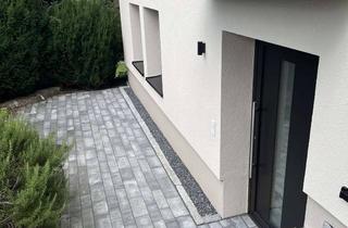Wohnung mieten in 71120 Grafenau, Erstbezug nach Sanierung und Einbauküche: Exklusive 2,5-Raum-EG-Wohnung mit geh. Innenausstattung