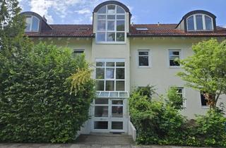 Wohnung mieten in 85540 Haar, Haar: Extravagante-3-Zimmer-Erdgeschosswohnung mit herrlichem grünen Garten, EBK, TG-Platz