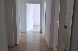 Wohnung mieten in 06108 Nördliche Innenstadt, 3-Zimmer-Wohnung mit EBK