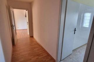 Wohnung mieten in 06114 Paulusviertel, Helle Dachgeschosswohnung mit 2,5 Zimmern im beliebten Paulusviertel