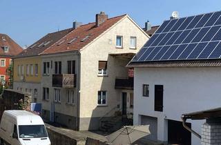 Mehrfamilienhaus kaufen in Hauptstraße 62, 97493 Bergrheinfeld, Ehemaliger Bauernhof mit Wohnhaus (10,5-Zimmer-Mehrfamilienhaus) in Bergrheinfeld