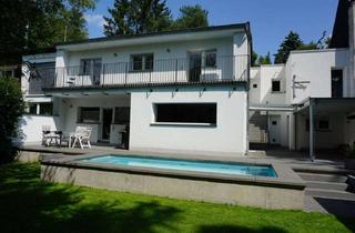 Haus kaufen in 61476 Kronberg, Geräumiges, saniertes 6-Zimmer-Haus mit gehobener Innenausstattung in Kronberg im Taunus
