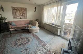 Wohnung kaufen in 97241 Oberpleichfeld, 5,5% Rendite - Vermietete Eigentumswohnung - unrenoviert